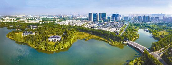 合肥經(jīng)開區(qū)：建設(shè)全球知名先進制造業(yè)集聚區(qū)