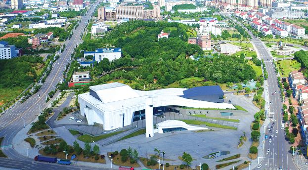 瀏陽經(jīng)開區(qū)：在高質(zhì)量發(fā)展潮流中破浪前行！