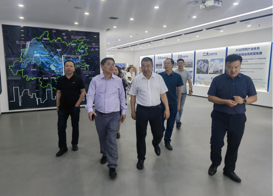 【高新區攜手行活動】我院攜手伊犁州科技局赴榮昌國家高新區考察交流